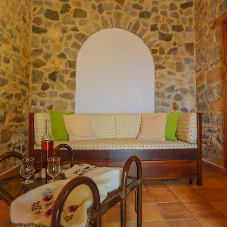 Дом отдыха Greek House